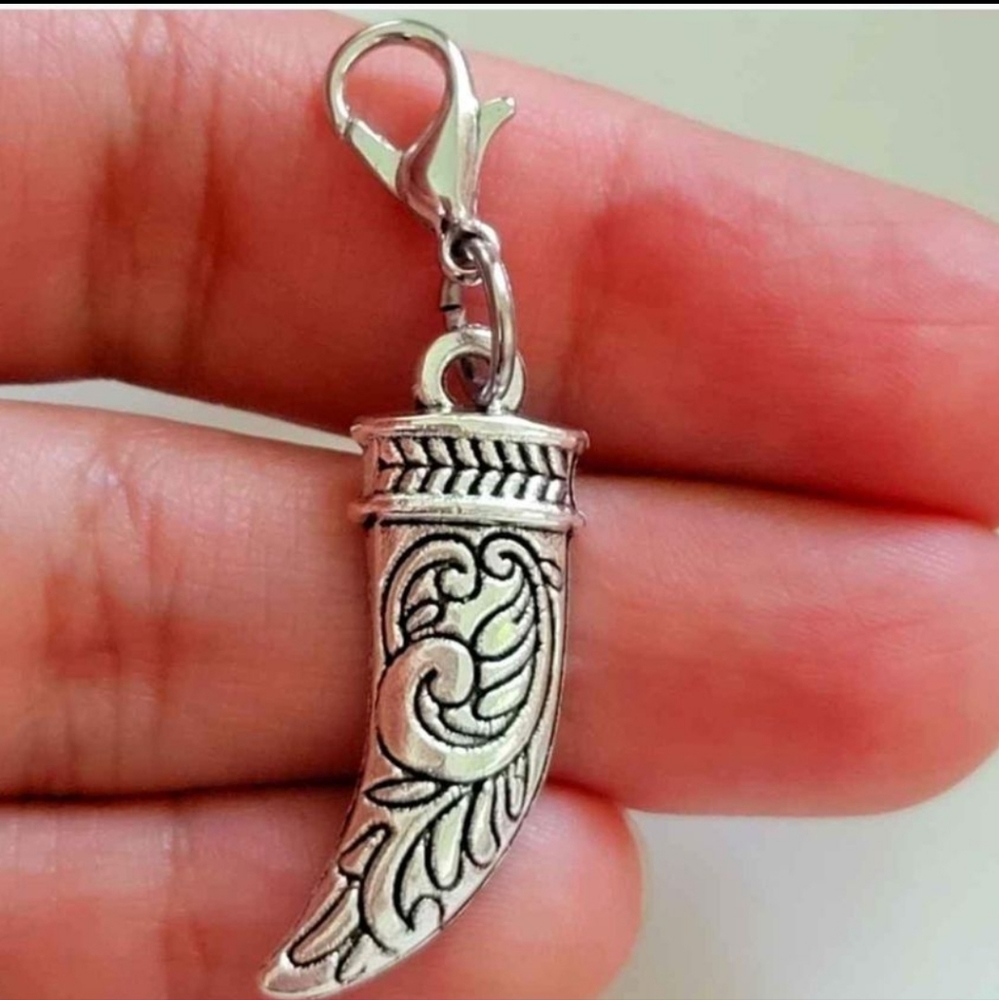 Clip On fang charms silver horn bracelet charms dreadlock beads